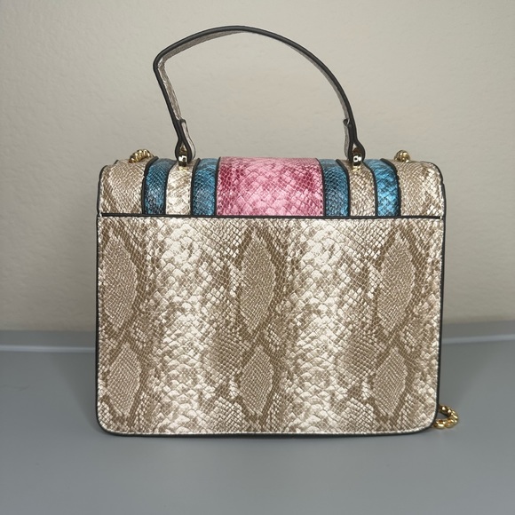 Three Tone Snake Pattern Purse (Blue, Pink, Beige) - Picture 4 of 6